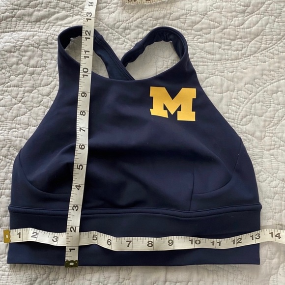 University of Michigan Lululemon Wunder Train Sports Bra size 6 - Picture 4 of 5